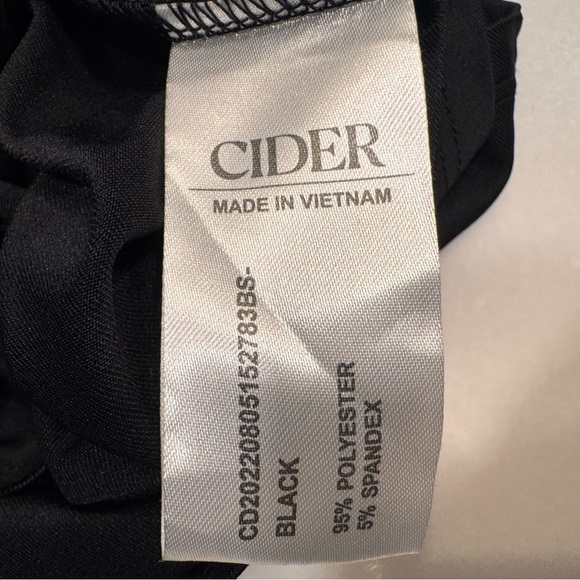 Cider Women’s Off The Shoulder Black Bodysuit Cross Back Sz XL NWT - Picture 13 of 13